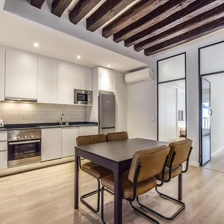 Apartment Next To Gran Via- Madrid Center Exterior photo